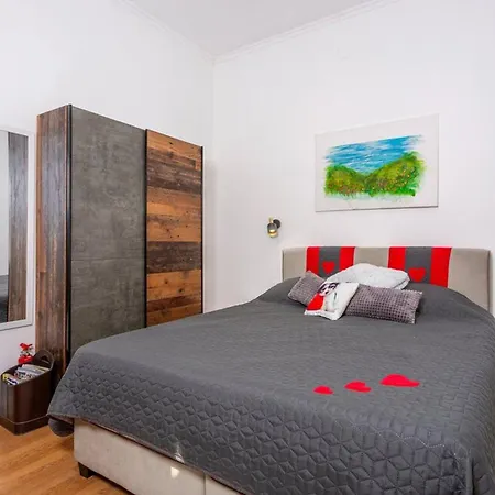 Studio Rooms Bakar 아파트 바카