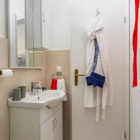 Studio Rooms Bakar Apartament