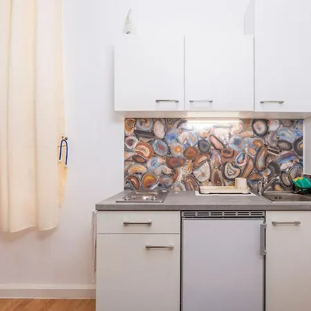 Studio Rooms Bakar * 바카