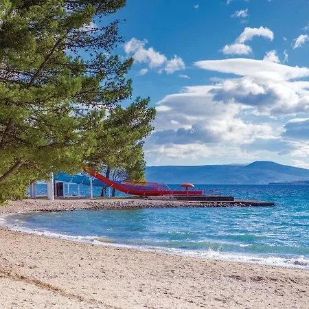 Studio Rooms Bakar 아파트 바카